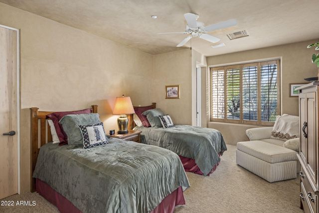 9792 E FORGOTTEN HILLS Drive, Scottsdale, AZ 85262