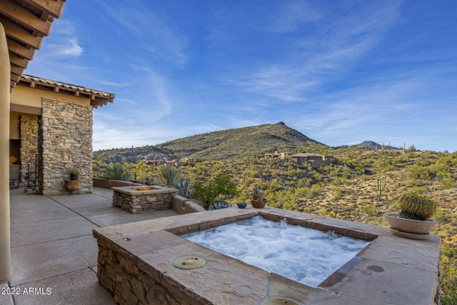 9792 E FORGOTTEN HILLS Drive, Scottsdale, AZ 85262