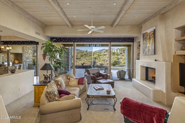 9792 E FORGOTTEN HILLS Drive, Scottsdale, AZ 85262