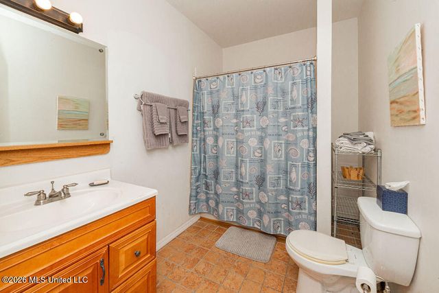 811 View Street, Waveland, MS 39576