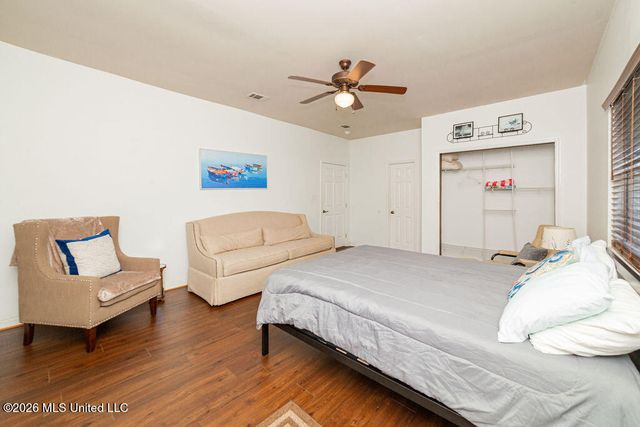 811 View Street, Waveland, MS 39576