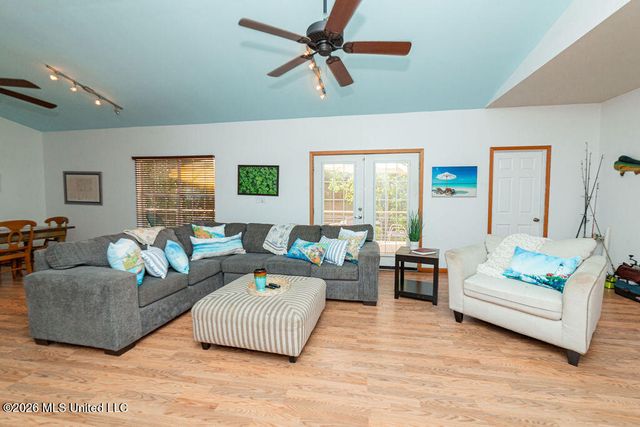 811 View Street, Waveland, MS 39576