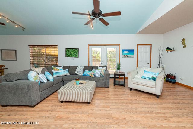 811 View Street, Waveland, MS 39576