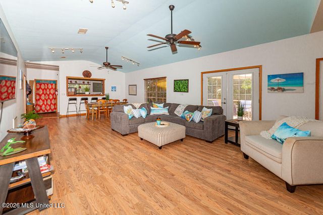 811 View Street, Waveland, MS 39576