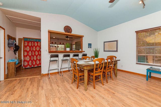811 View Street, Waveland, MS 39576