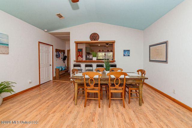811 View Street, Waveland, MS 39576