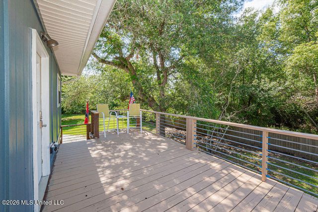 811 View Street, Waveland, MS 39576