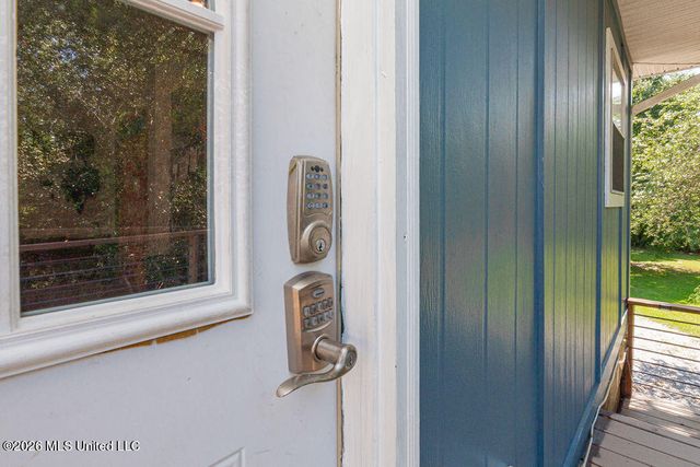 811 View Street, Waveland, MS 39576