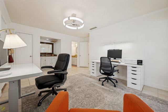 7718 Arborside Drive, Dallas, TX 75231