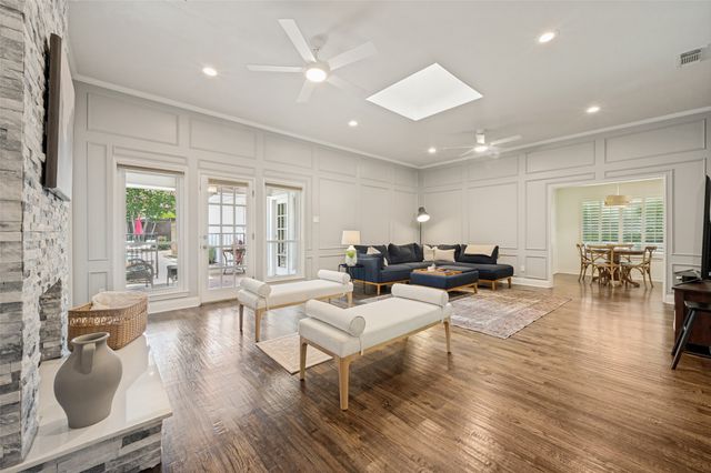 7718 Arborside Drive, Dallas, TX 75231