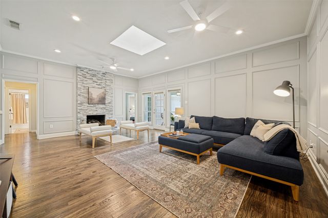 7718 Arborside Drive, Dallas, TX 75231