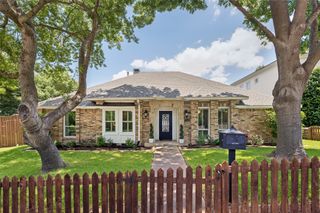 7718 Arborside Drive, Dallas, TX 75231