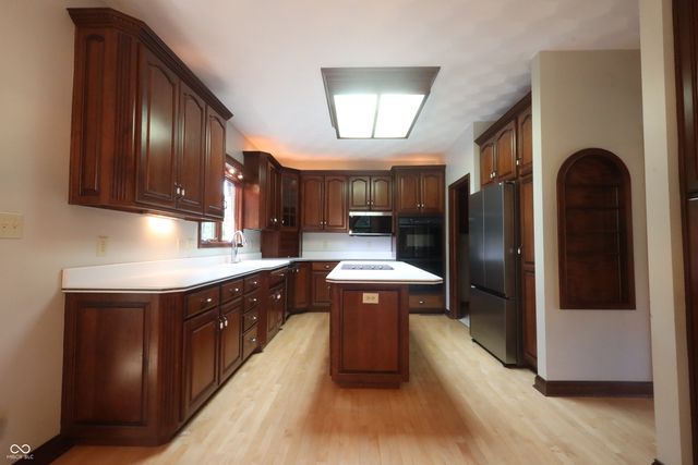 441 W Thompson Road, Indianapolis, IN 46217