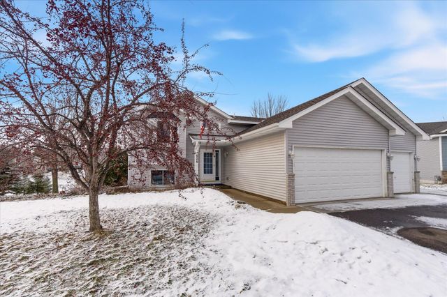505 5th Avenue Court SW, Isanti, MN 55040