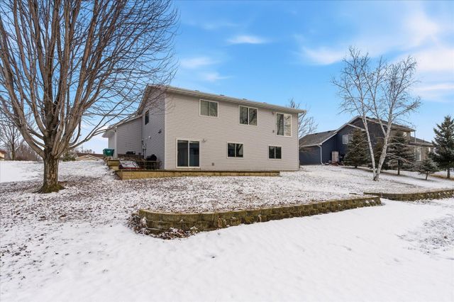 505 5th Avenue Court SW, Isanti, MN 55040