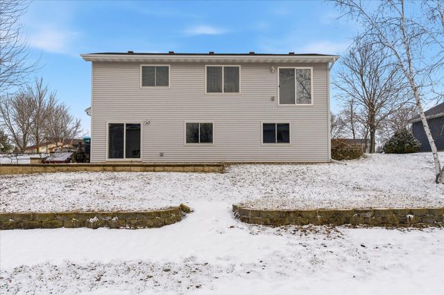 505 5th Avenue Court SW, Isanti, MN 55040