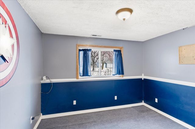 505 5th Avenue Court SW, Isanti, MN 55040