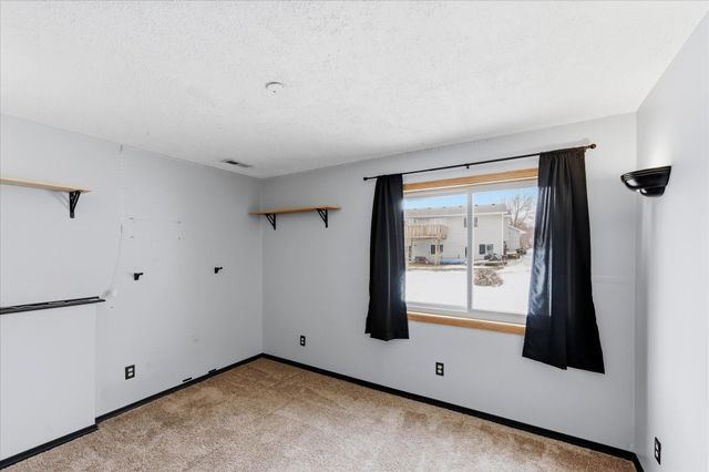 505 5th Avenue Court SW, Isanti, MN 55040