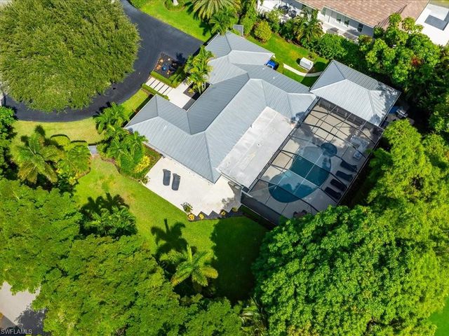 1390 Mandarin RD, Naples, FL 34102