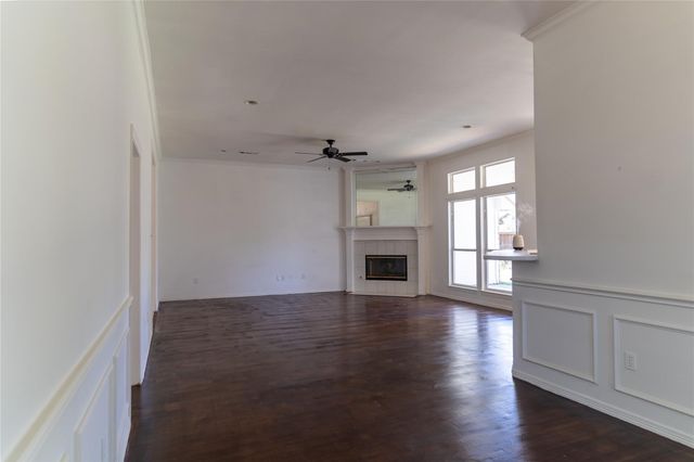 492 Shade Tree Circle, Hurst, TX 76054