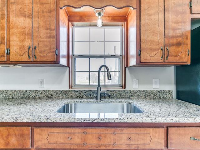 1408 N Douglas Boulevard, Midwest City, OK 73130