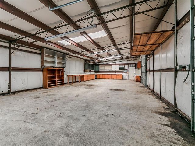 1408 N Douglas Boulevard, Midwest City, OK 73130