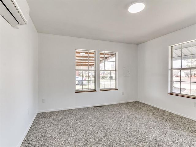 1408 N Douglas Boulevard, Midwest City, OK 73130