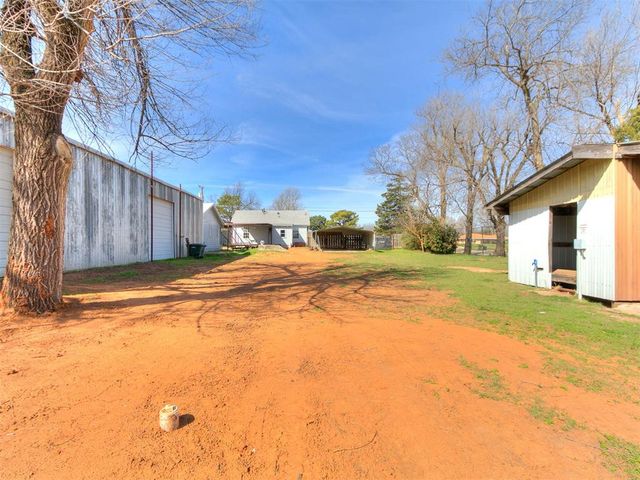 1408 N Douglas Boulevard, Midwest City, OK 73130