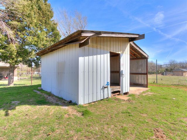 1408 N Douglas Boulevard, Midwest City, OK 73130