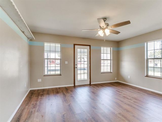 1408 N Douglas Boulevard, Midwest City, OK 73130