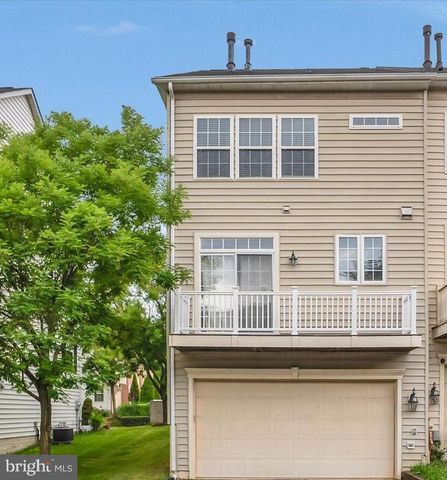 4579 DERRING LN, Fairfax, VA 22030