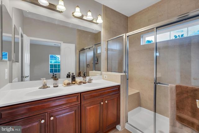 4579 DERRING LN, Fairfax, VA 22030