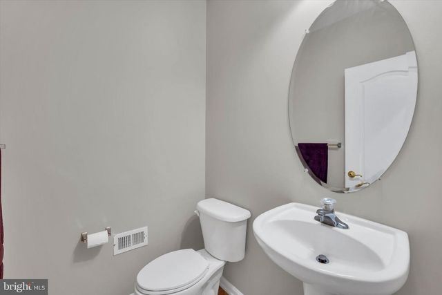 4579 DERRING LN, Fairfax, VA 22030