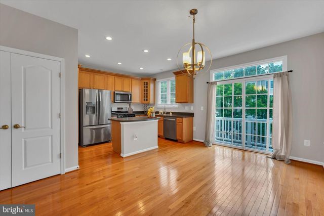 4579 DERRING LN, Fairfax, VA 22030