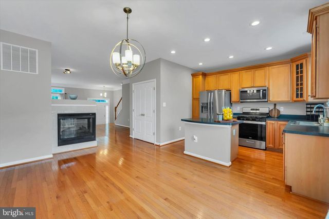 4579 DERRING LN, Fairfax, VA 22030
