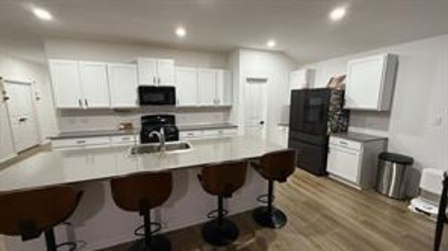 1917 Guntersville BND, Leander, TX 78641