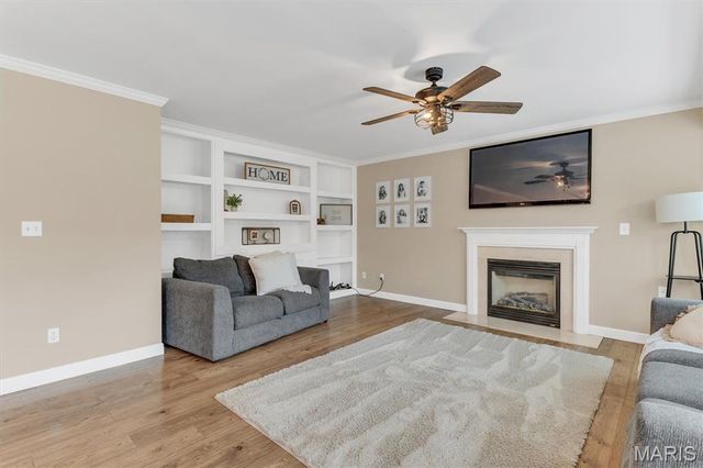 524 Great Oaks Meadow Drive, Wentzville, MO 63385
