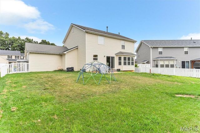 524 Great Oaks Meadow Drive, Wentzville, MO 63385