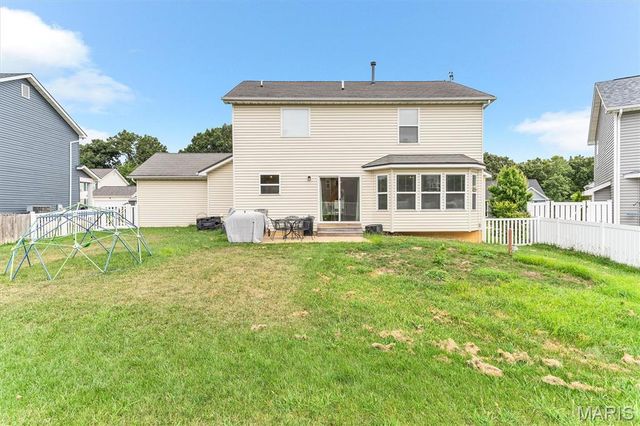 524 Great Oaks Meadow Drive, Wentzville, MO 63385