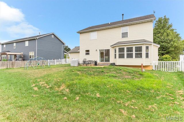 524 Great Oaks Meadow Drive, Wentzville, MO 63385