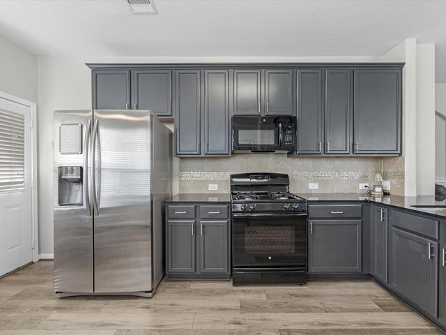 8335 Quiet Bay Drive, Baytown, TX 77523