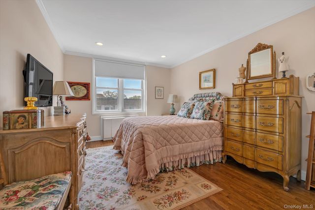 1390 Broadway 222, Hewlett, NY 11557