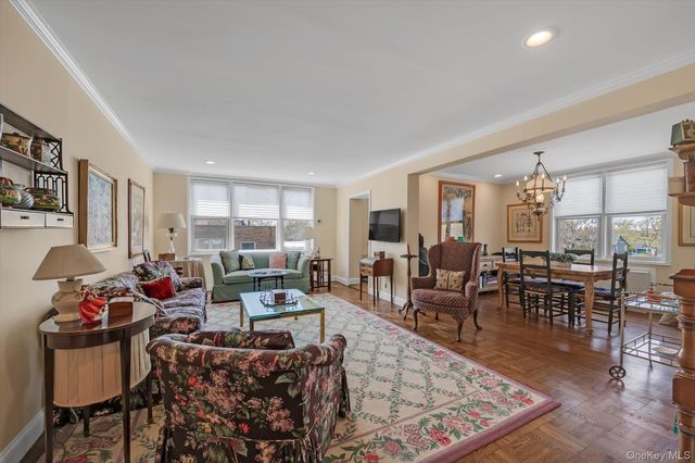 1390 Broadway 222, Hewlett, NY 11557