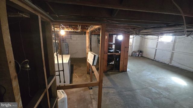 3906 GLEN AVE, Baltimore, MD 21215