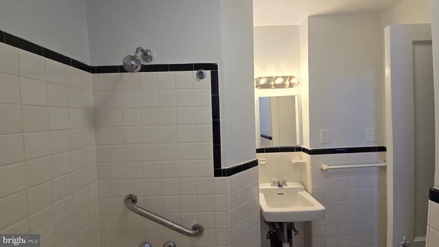 3906 GLEN AVE, Baltimore, MD 21215