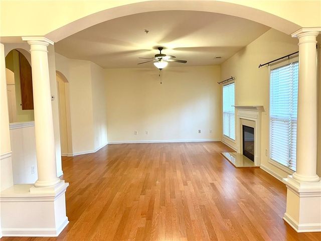 981 BROWNSTONE Lane 17, Marietta, GA 30008