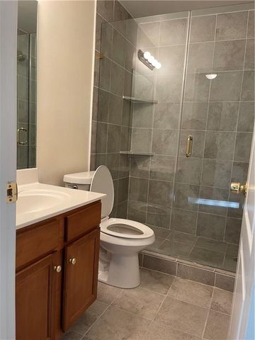 981 BROWNSTONE Lane 17, Marietta, GA 30008