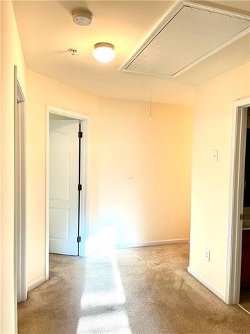 981 BROWNSTONE Lane 17, Marietta, GA 30008