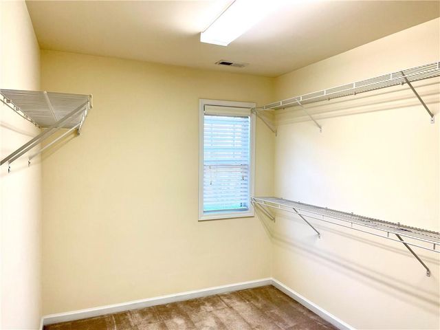 981 BROWNSTONE Lane 17, Marietta, GA 30008