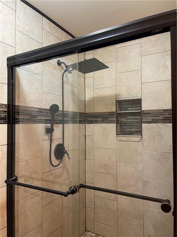 981 BROWNSTONE Lane 17, Marietta, GA 30008